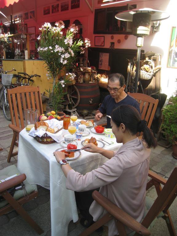 Fonagy Es Walter Vendeg- Es Borhaz Bed & Breakfast Vac Exterior photo