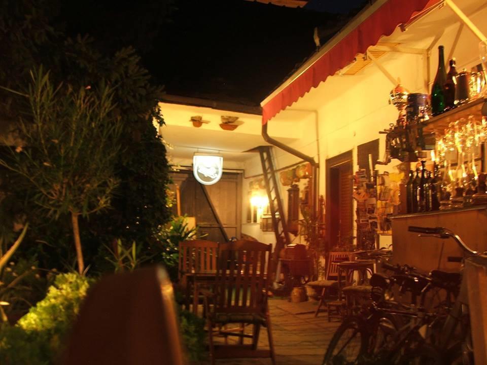 Fonagy Es Walter Vendeg- Es Borhaz Bed & Breakfast Vac Exterior photo